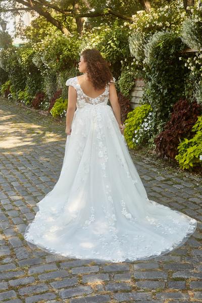 Allure Bridals Bridal Madison James MJ900L - Johnny