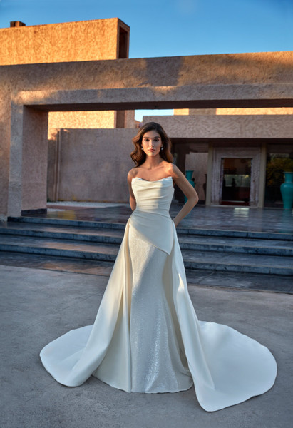 allure bridals Bridal Madison James SK110