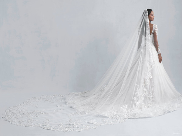 Allure Bridals Dresses Bridal Accessories DV02