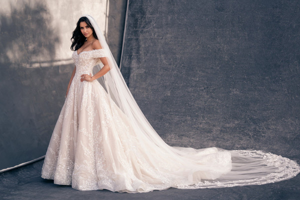 Allure Bridals Dresses Bridal Accessories V062C