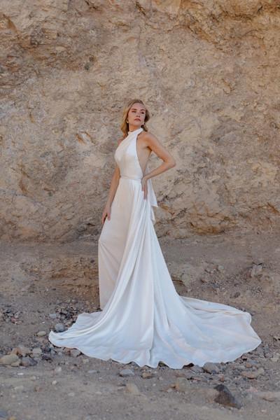 allure bridals Bridal Wilderly Bride F388T - Victoria Train