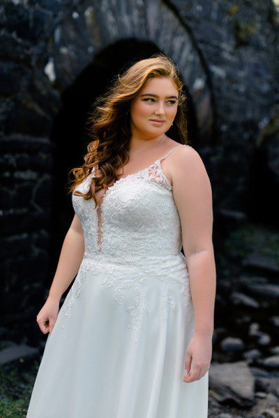 Allure Bridals Dresses Allure Women Dresses F236W - Regan