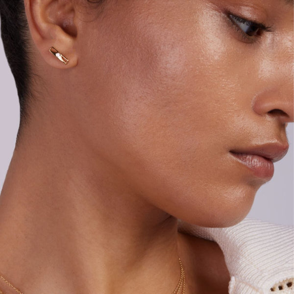 Almasika Berceau Diamond Bar Earrings