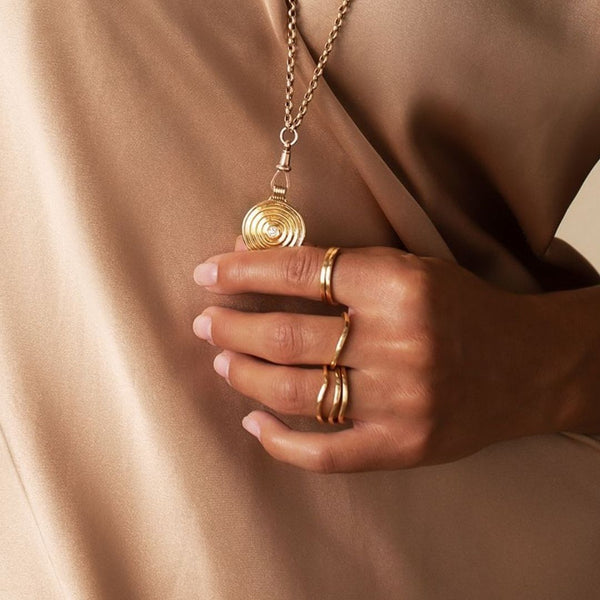 Almasika Berceau Gold Ring