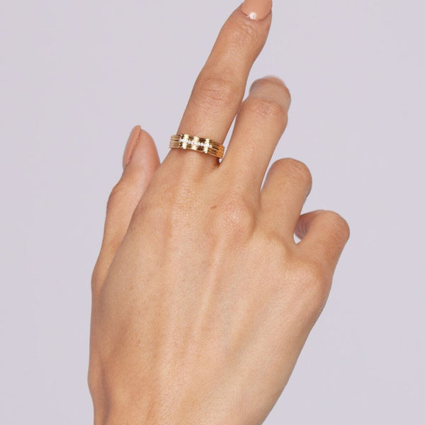 Almasika Berceau Pavé Diamond Motif Ring