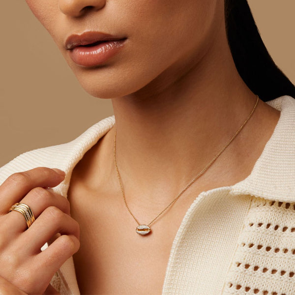 Almasika Le Cauri Endiamanté Pavé Diamond Necklace