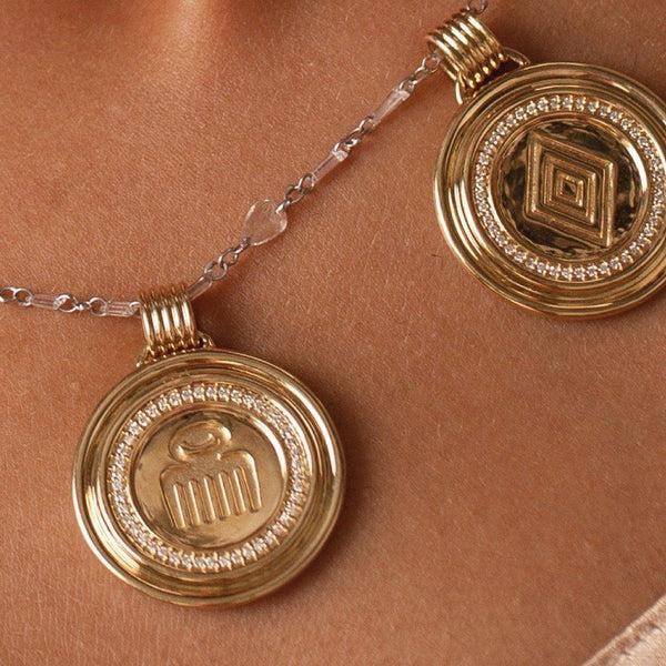 Almasika Men's Veni Pave Medallion 23mm