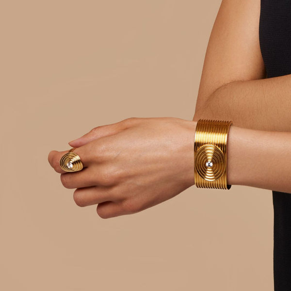 Almasika Universum Diamond Cuff