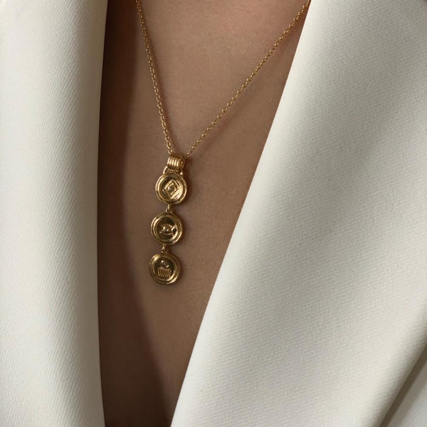 Almasika Veni Vidi Vici Medallion Lariat Necklace