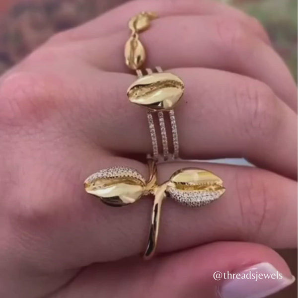 Almasika Le Cauri Endiamanté Gold Triple Shell Band Ring