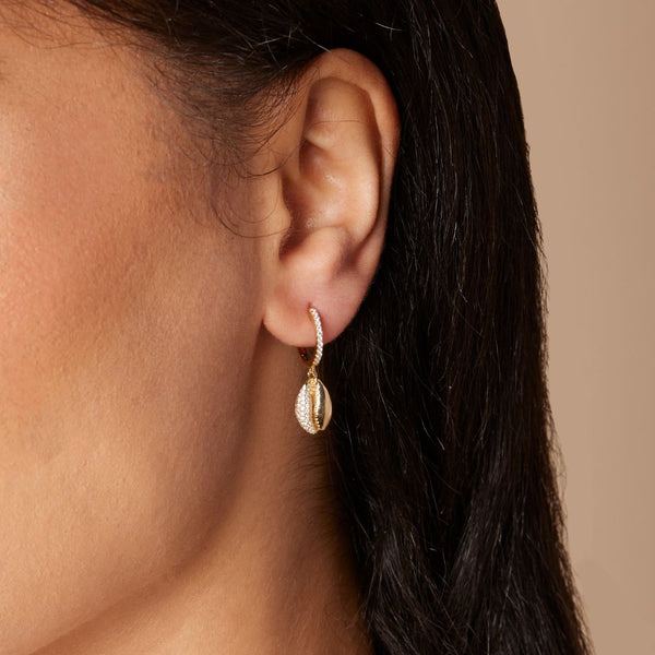 Almasika Le Cauri Endiamanté Pavé Gold Huggies Earrings