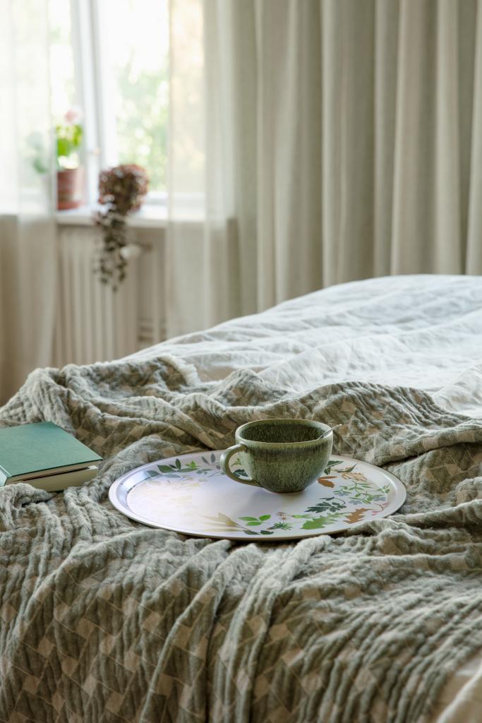 Alo Yoga Ängsö Tray Multi 38cm