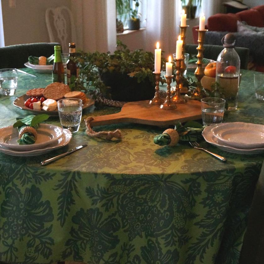 Alo Yoga Granatäpple Oil Cloth Fabric Green