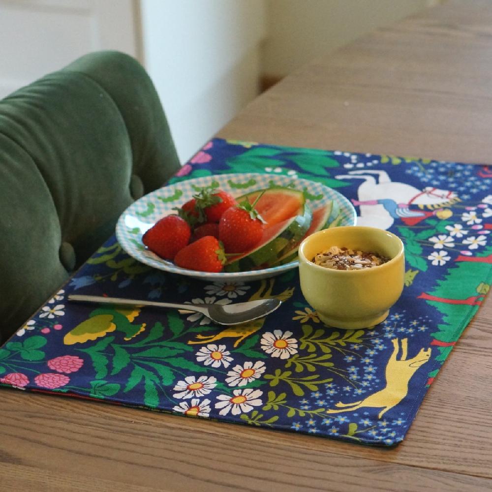 Alo Yoga Jakten Fabric Blue