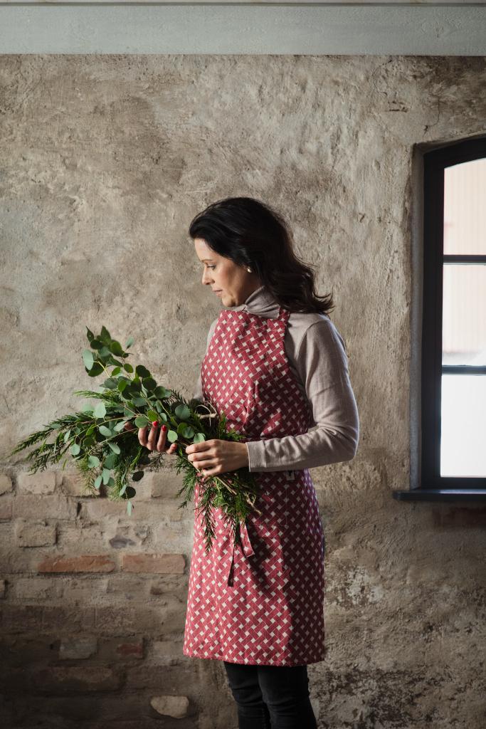 Alo Yoga Korg Apron Red