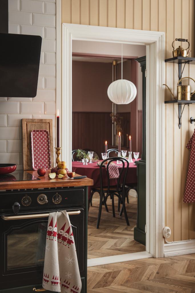 Alo Yoga Korg Tray Red 32x15cm