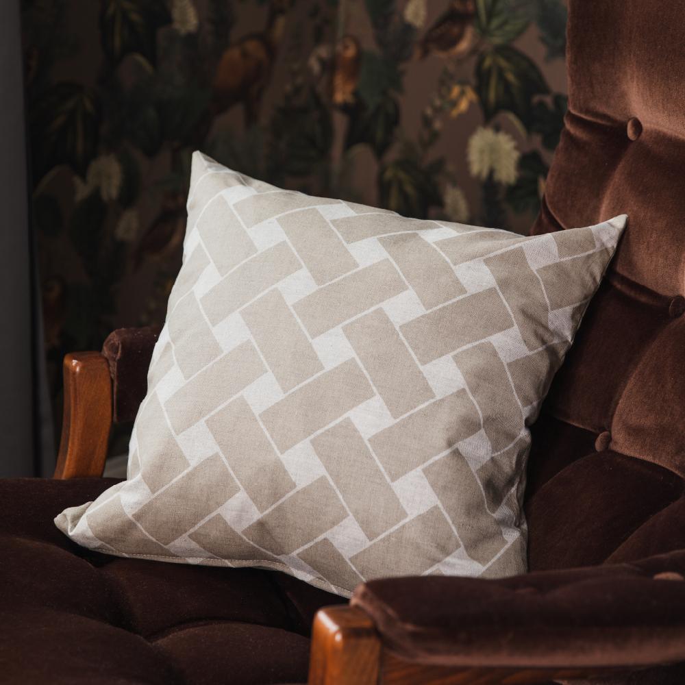 alo yoga Korg XL cushion cover natur/taupe 47x47cm