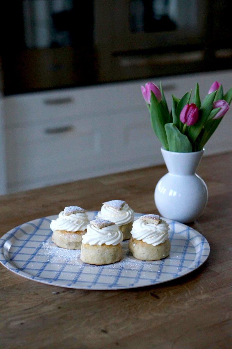Alo Yoga Kristina Round Tray White/blue 38cm