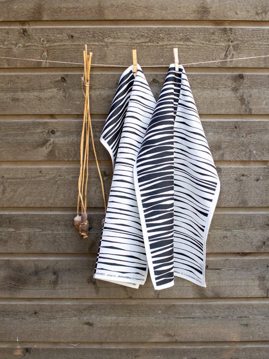 Alo Yoga Mambo Tea Towel Black