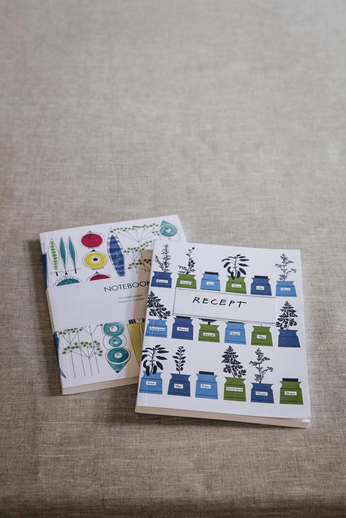 Alo Yoga Persons Kryddskåp Note Book Blue