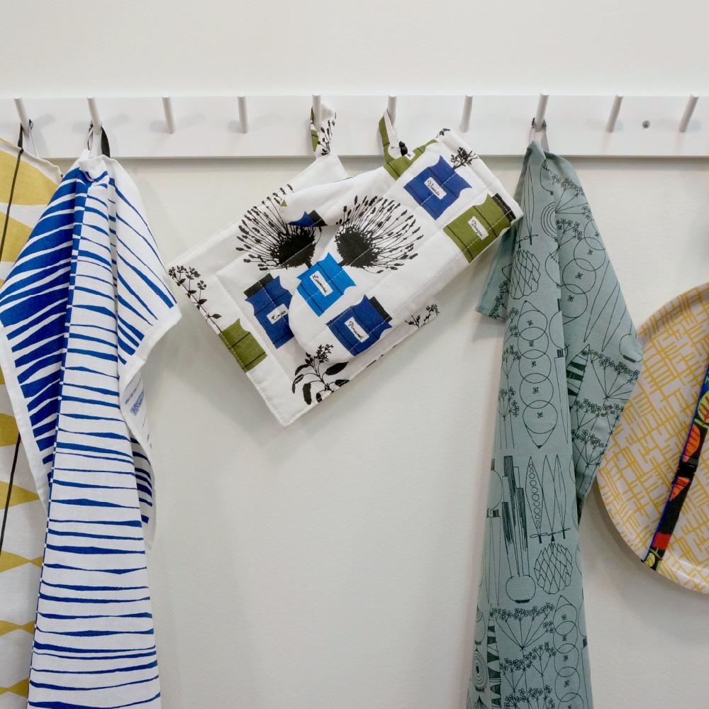 Alo Yoga Persons Kryddskåp Oven Glove Blue