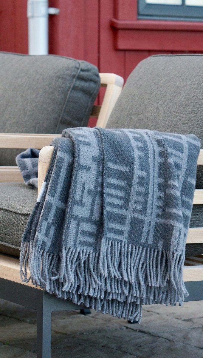 Alo Yoga Pickepin Blanket Grey