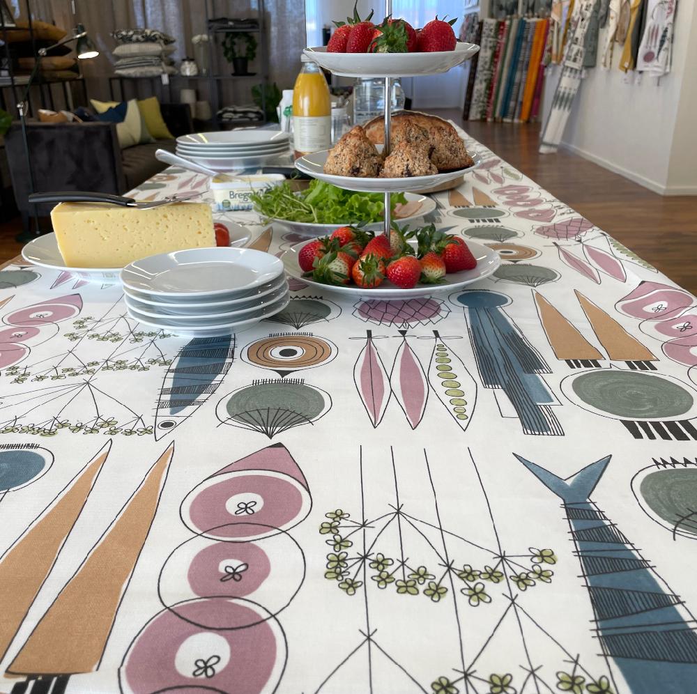 Alo Yoga Picknick Oil Cloth Fabric Blue Pink