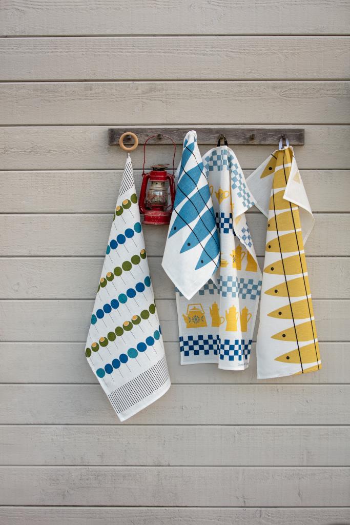 Alo Yoga Pinnebär Tea Towel Blue Green