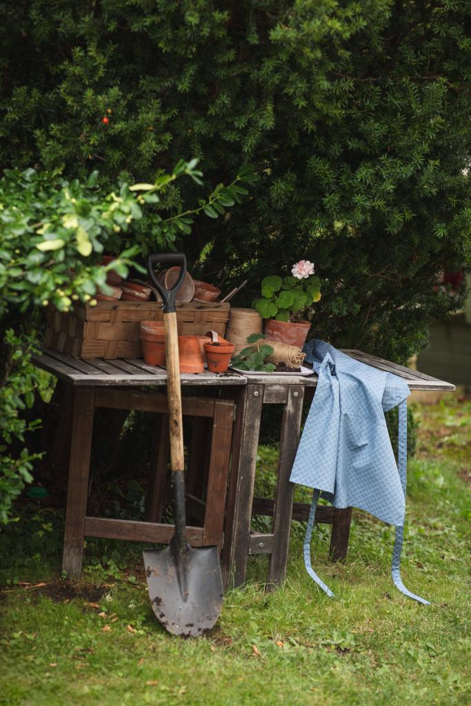 Alo Yoga Prickruta Apron Blue