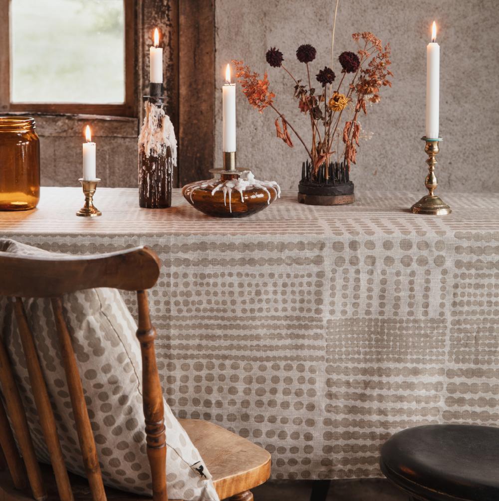 Alo Yoga Pricktyg Fabric Nature/taupe 150cm