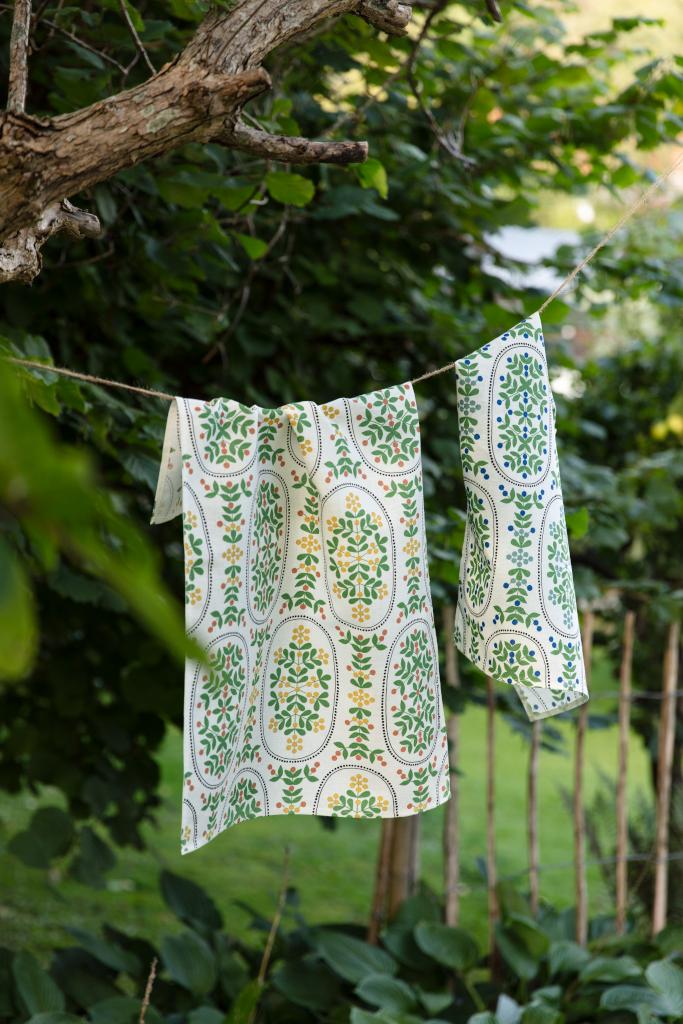 Alo Yoga Skogsmedaljong Tea Towel Yellow Green