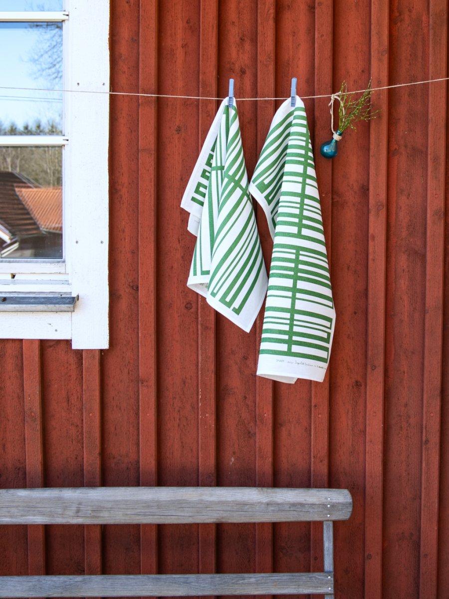 Alo Yoga Snapp Tea Towel Green