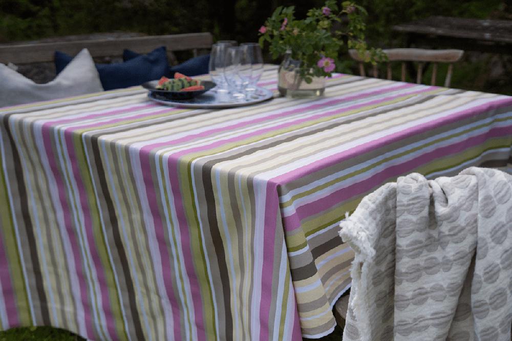 Alo Yoga Sommarrand Pink Fabric By The Metre 150cm