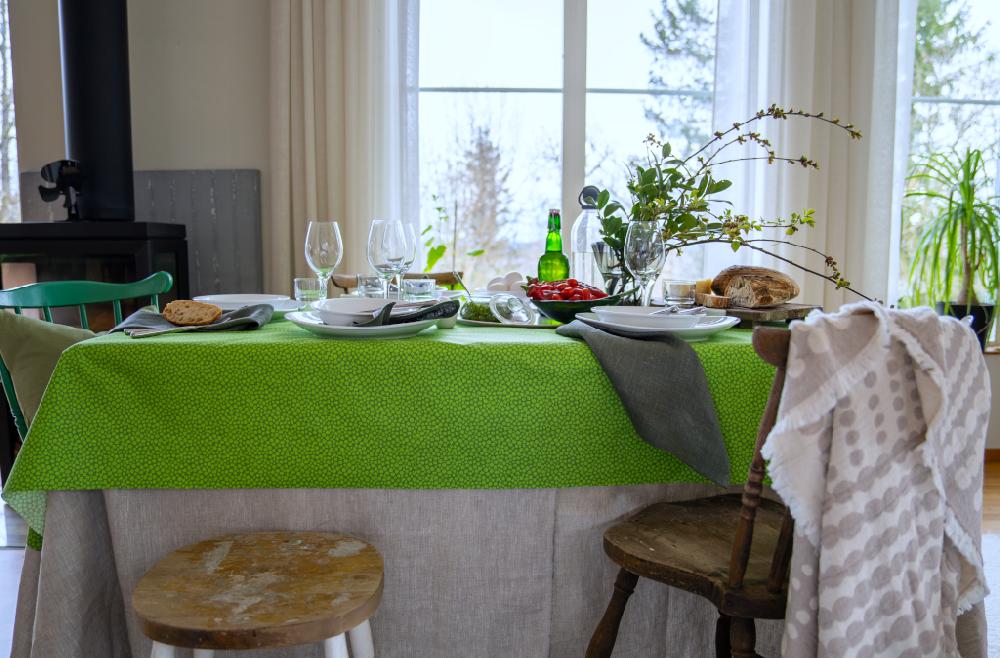 Alo Yoga Ton Oil Cloth Fabric Green