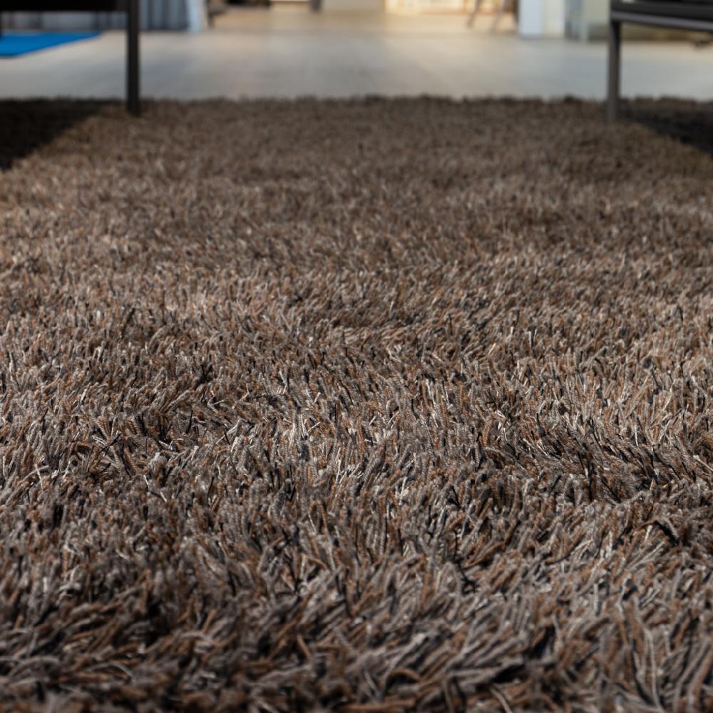 alo yoga Vila rug brown