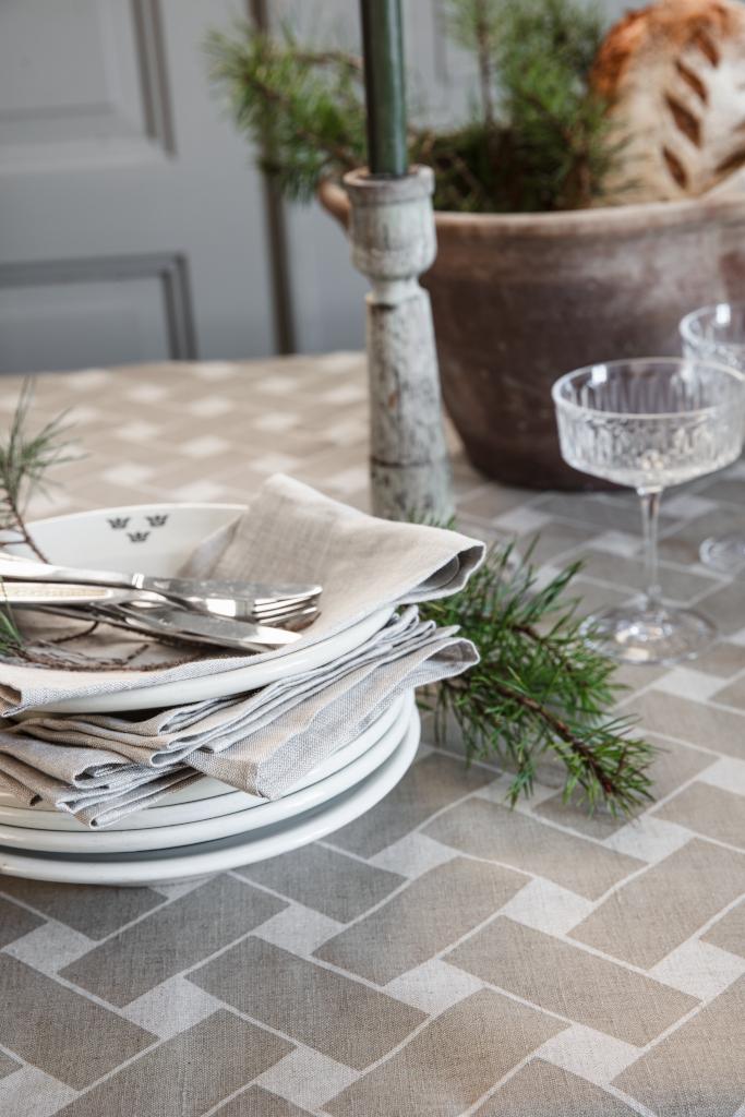 Alo Yoga Korg XL Table Cloth Nature/taupe 145x250 Cm