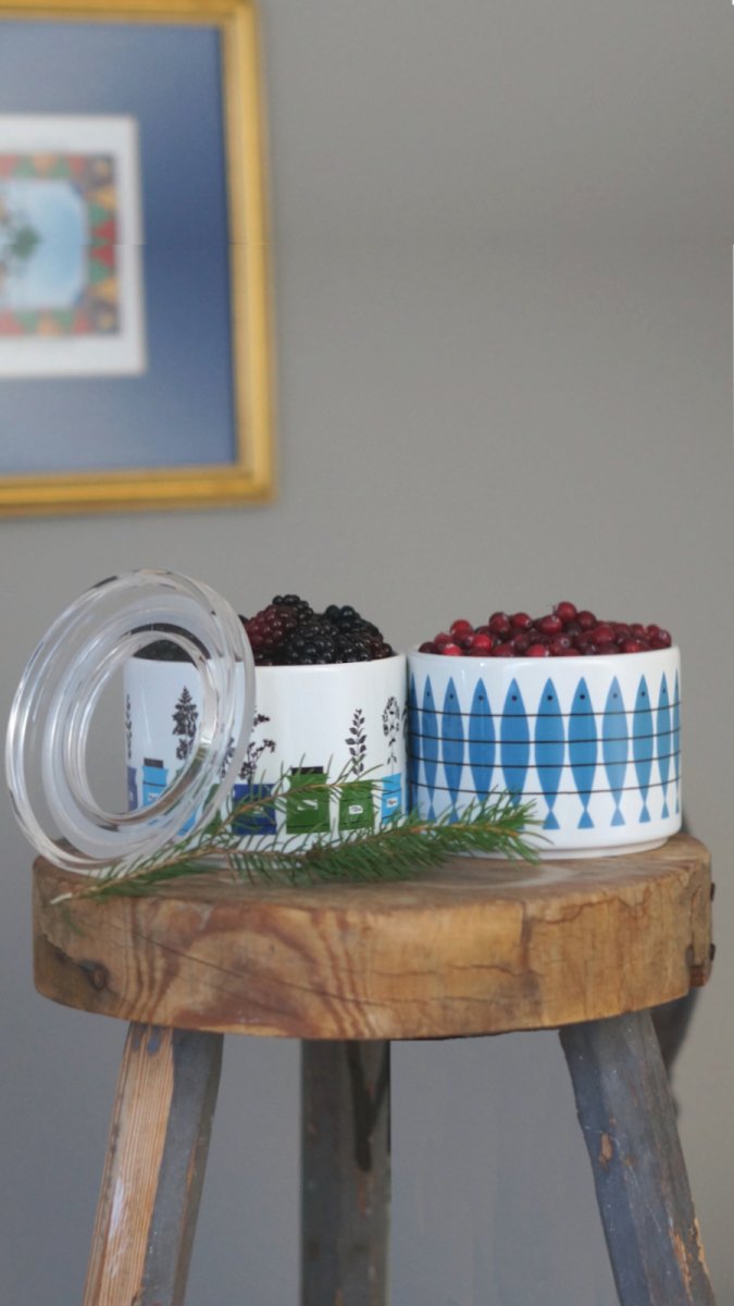 Alo Yoga Persons Kryddskåp Porelain Jar With Lid Blue