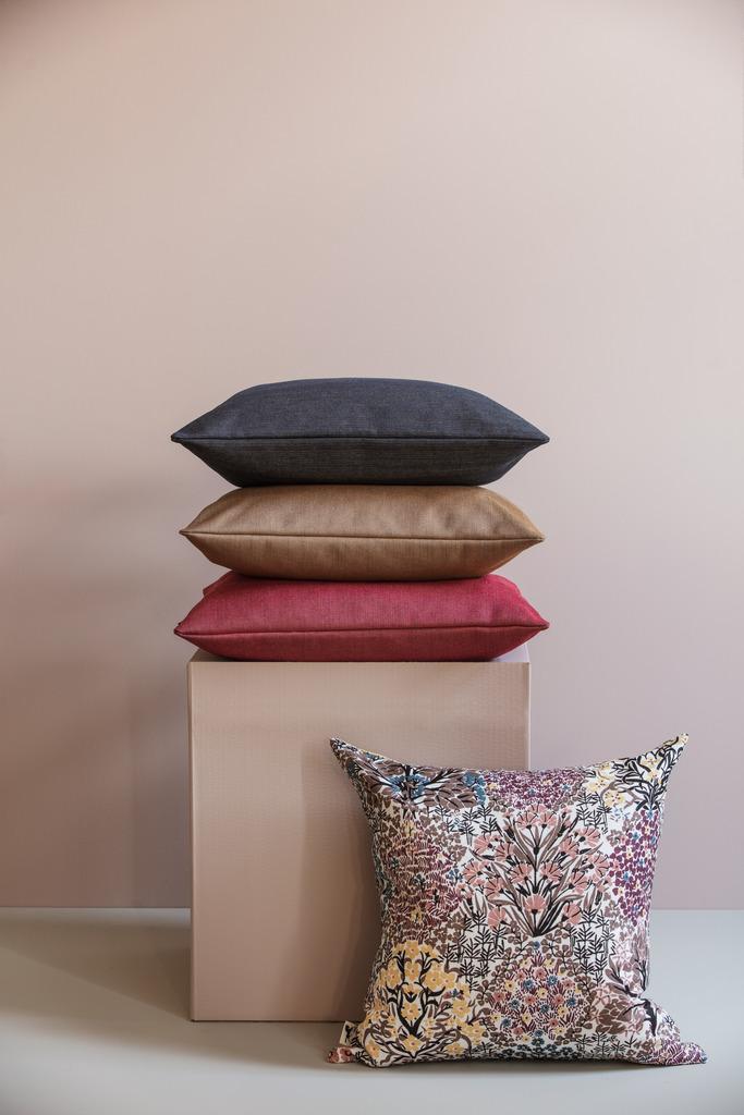 alo yoga Twist cushion cover dark blue nature 50x50cm