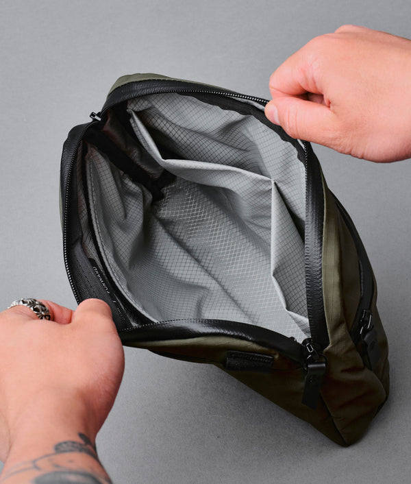 Alpaka Flight Sling (2L)