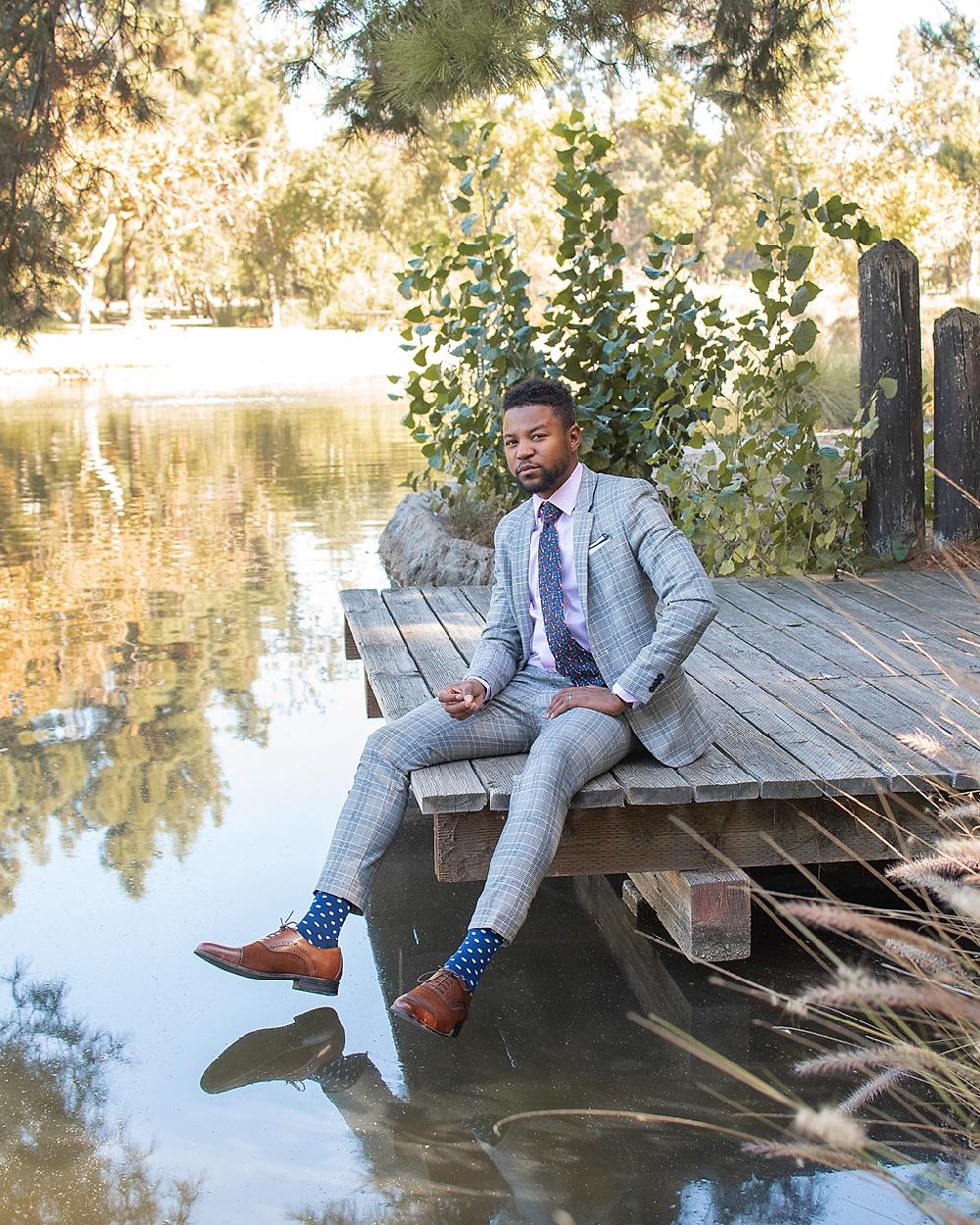 Alynn Pour Decisions Navy Blue 100% Silk Tie