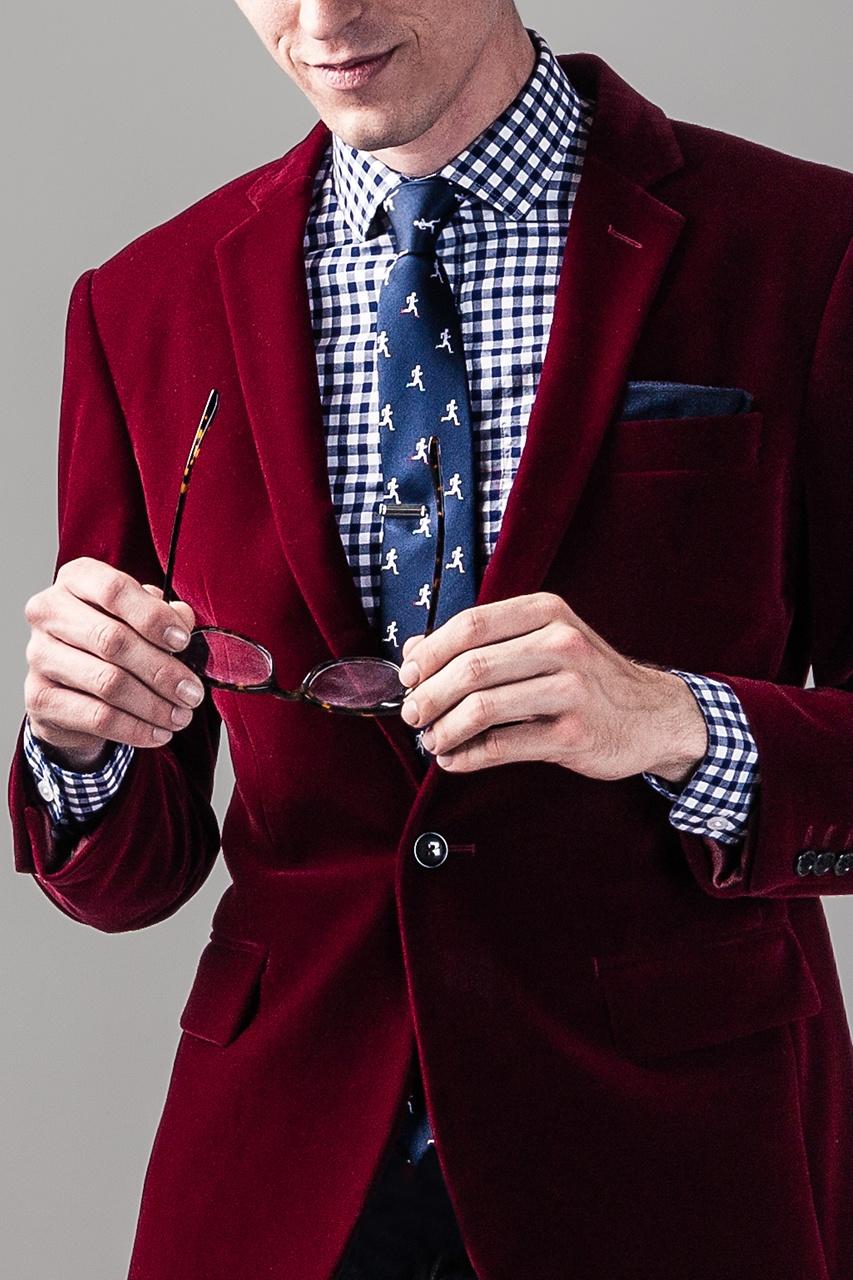 Alynn Runner's High Navy Blue 100% Silk Skinny Tie