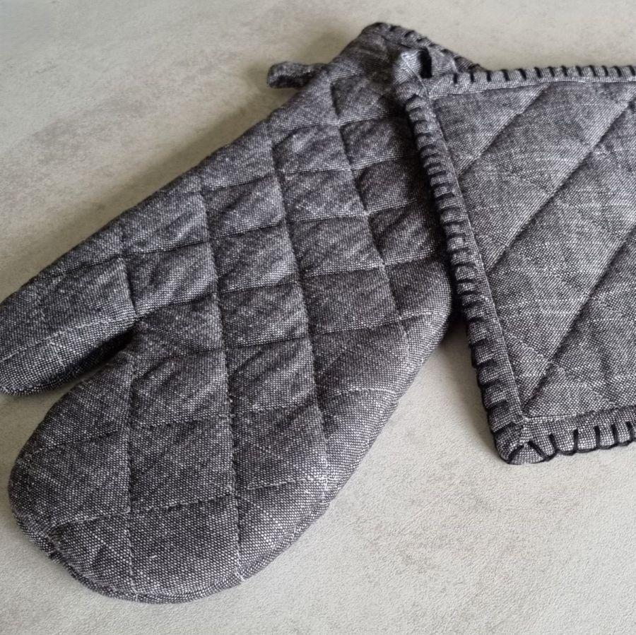 ambiente haus Grey Oven Glove & Oven Cloth Set