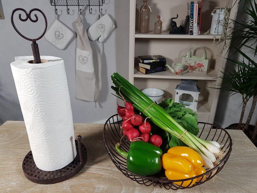 Ambiente Haus Kitchen Roll Holder - Heart 39cm