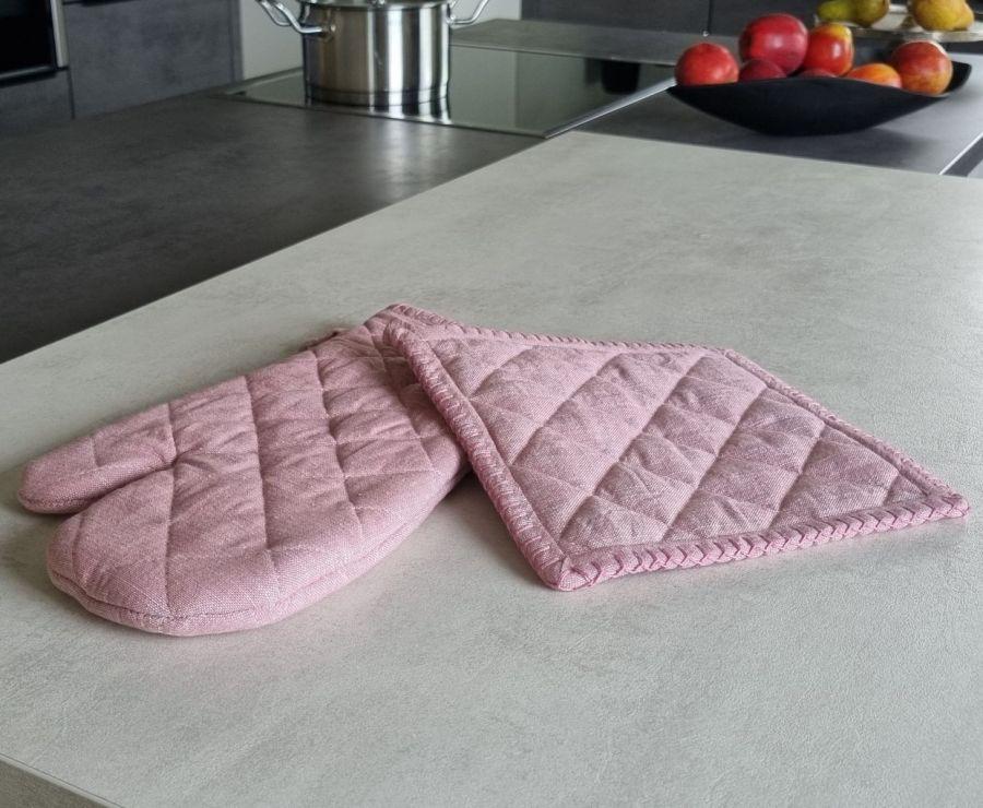 ambiente haus Pink Oven Glove & Oven Cloth Set