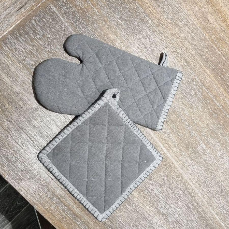 ambiente haus Grey Shades Oven Glove & Oven Cloth Set