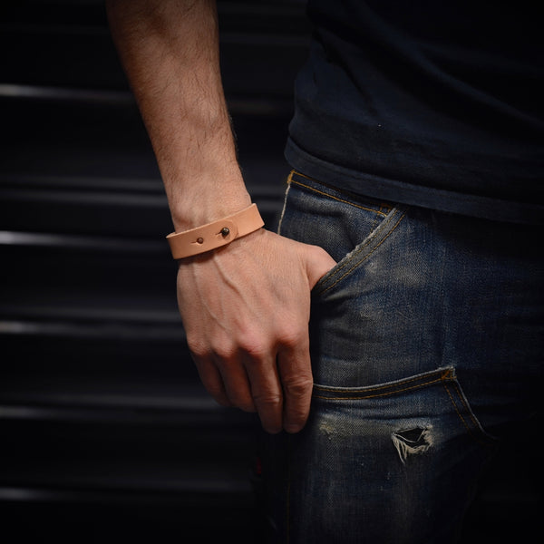American Bench Craft Natural Leather Button Stud Bracelet