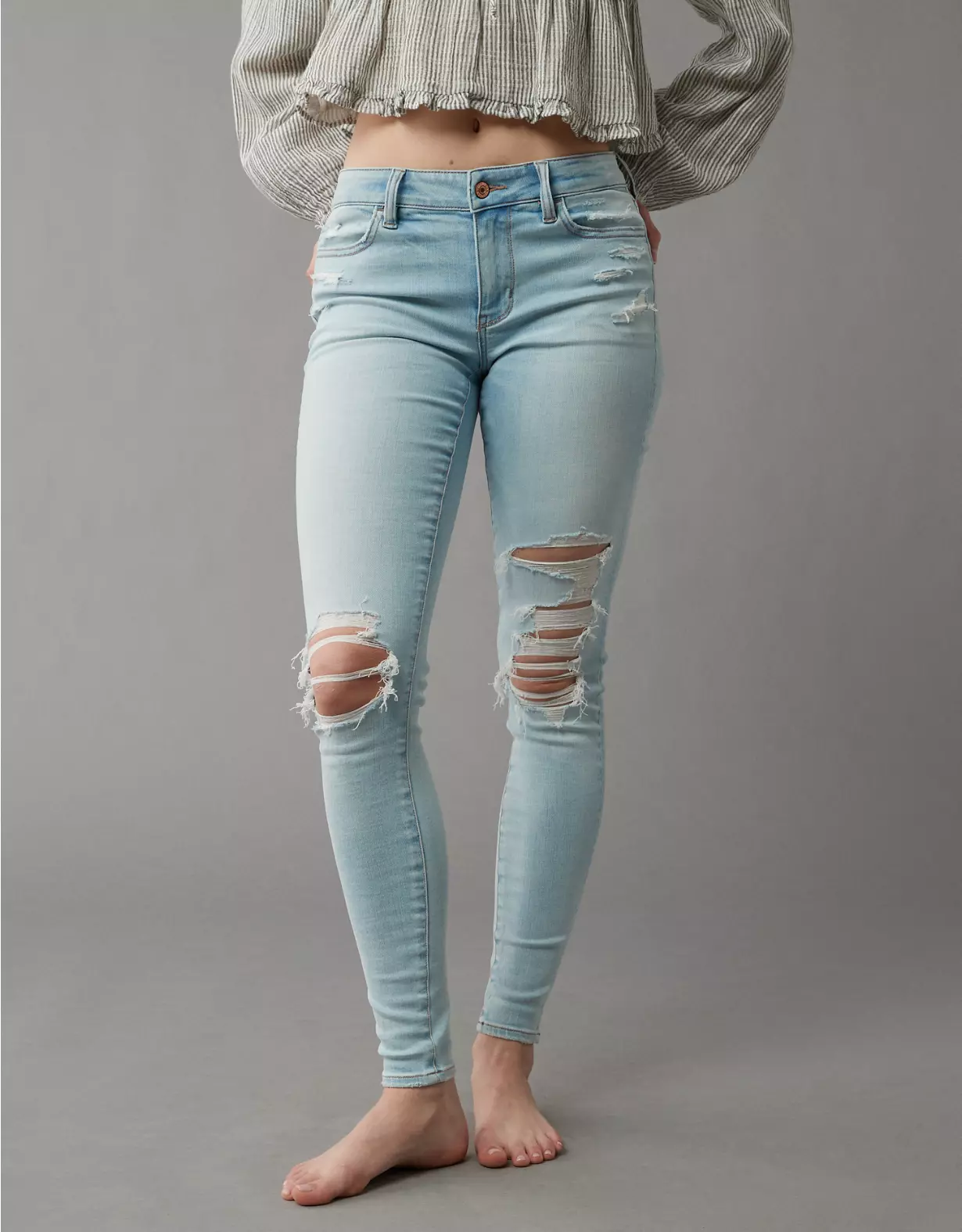 american eagle AE Next Level Low-Rise Ripped Jegging