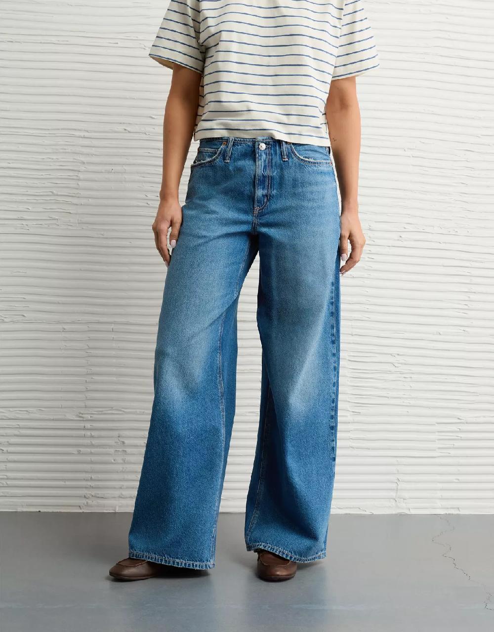american eagle AE Strigid Low-Rise Ultra Wide-Leg Jean