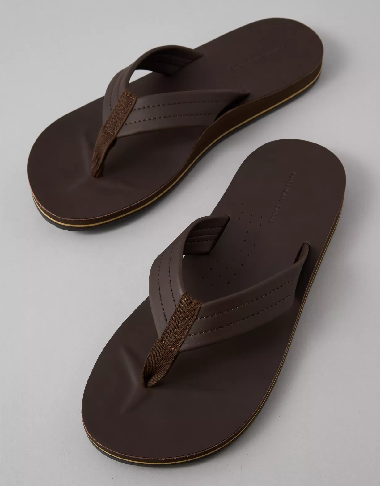 American Eagle AE Men's Classic Leather Flip Flop