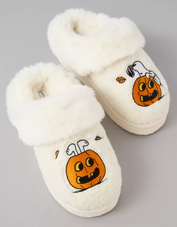 American Eagle AE Snoopy Pumpkin Scuff Slipper